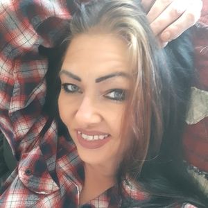 Meet your Posher, Cassandralee